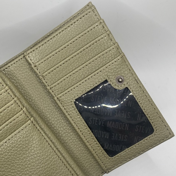 Steve Madden signature embossed faux leather green convertible  wristlet wallet - Picture 8 of 13